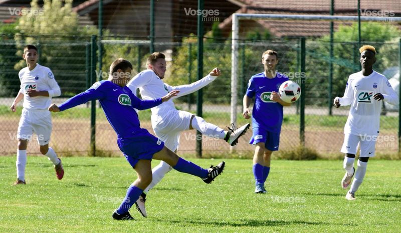 le-val-d-ajol-football-coupe-de-france-le-val-d-ajol-(photo-eric-thiebaut)-1474902997 (3)_1.jpg
